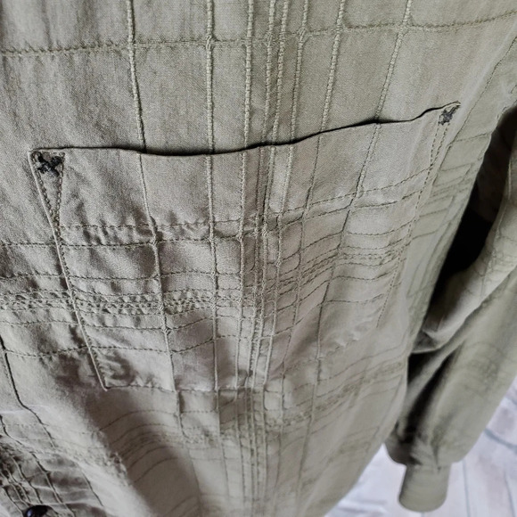 Tommy Bahama  Shirt Olive Green Silk Button Front XLX - Picture 5 of 13